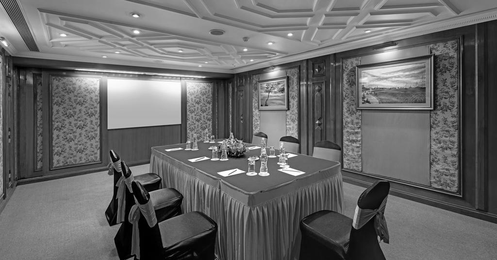 Comfort Inn Sunset Ahmadabad Zewnętrze zdjęcie