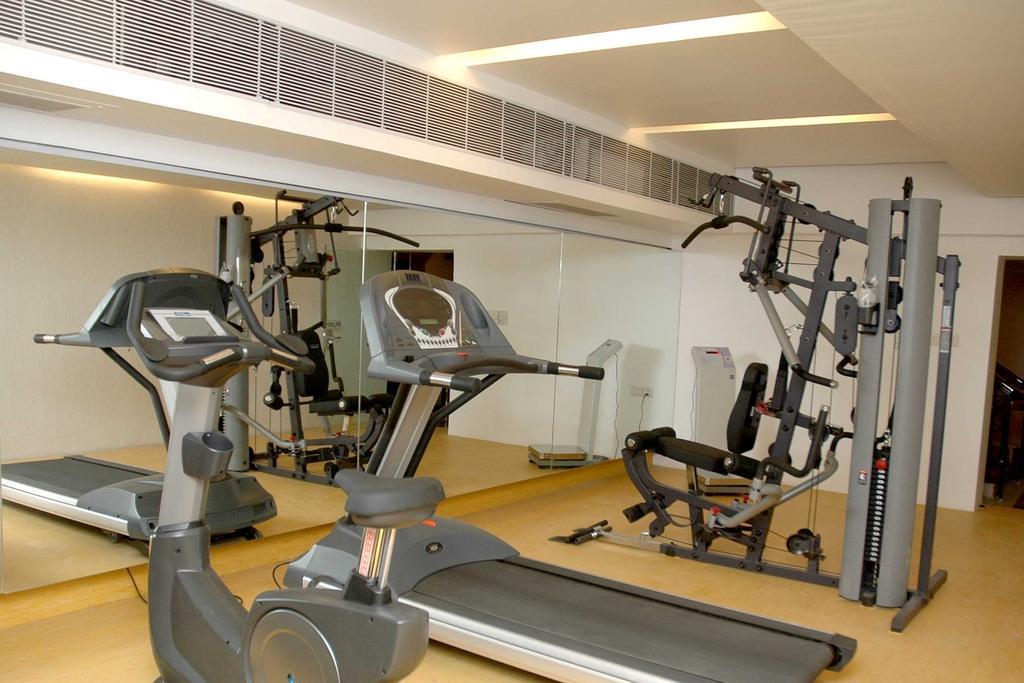 Comfort Inn Sunset Ahmadabad Zewnętrze zdjęcie