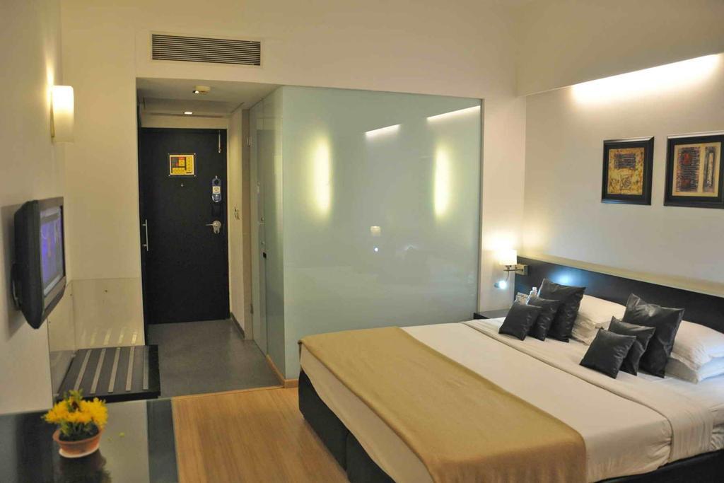 Comfort Inn Sunset Ahmadabad Zewnętrze zdjęcie