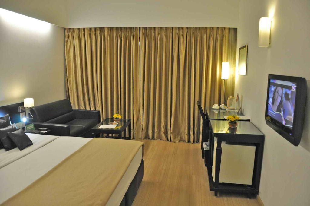 Comfort Inn Sunset Ahmadabad Zewnętrze zdjęcie