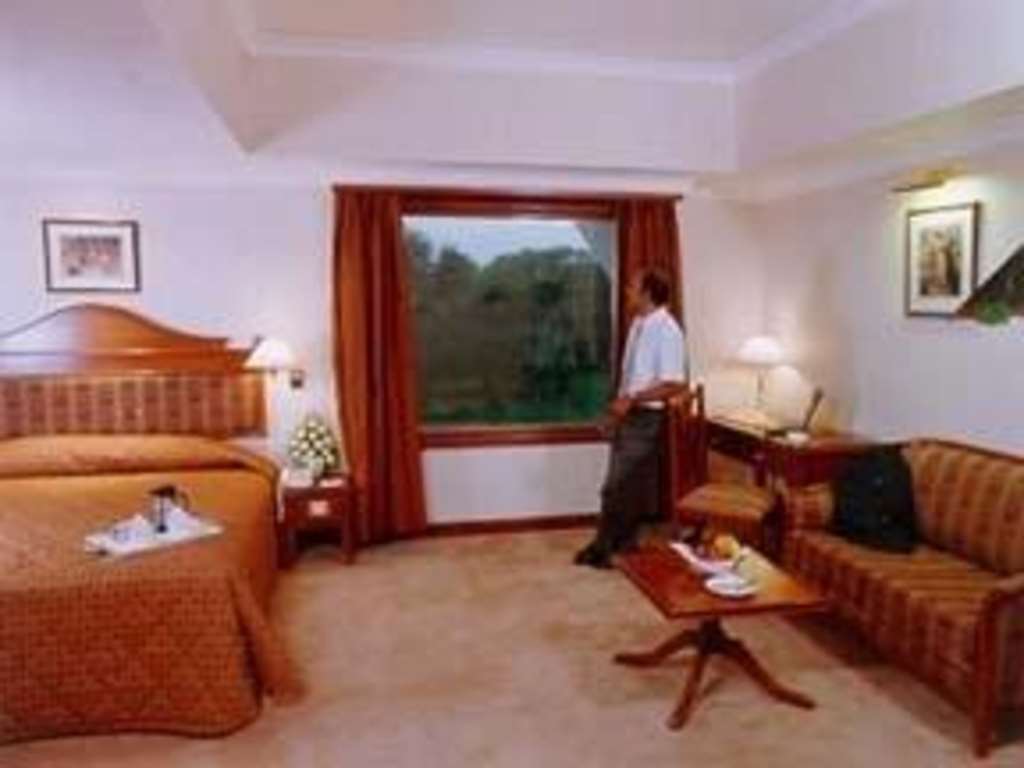 Comfort Inn Sunset Ahmadabad Pokój zdjęcie