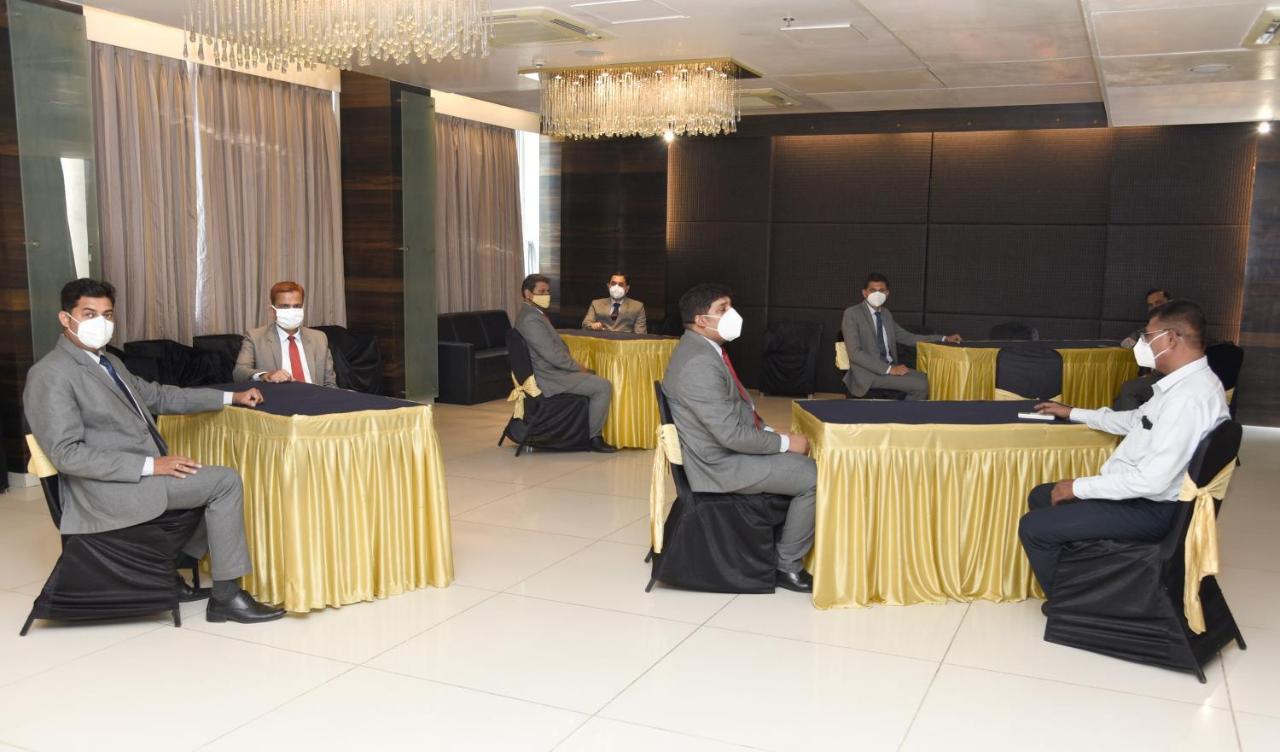 Comfort Inn Sunset Ahmadabad Zewnętrze zdjęcie